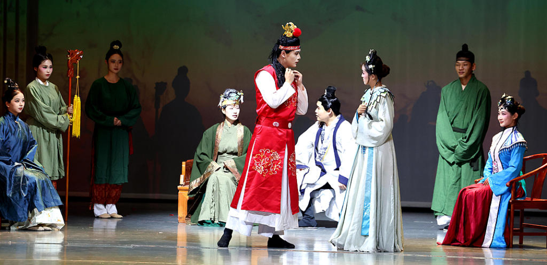 A timeless Chinese classic comes alive on stage in Nantong