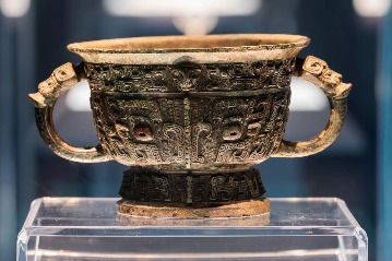 Wuhan exhibition traces China's earliest dynasties