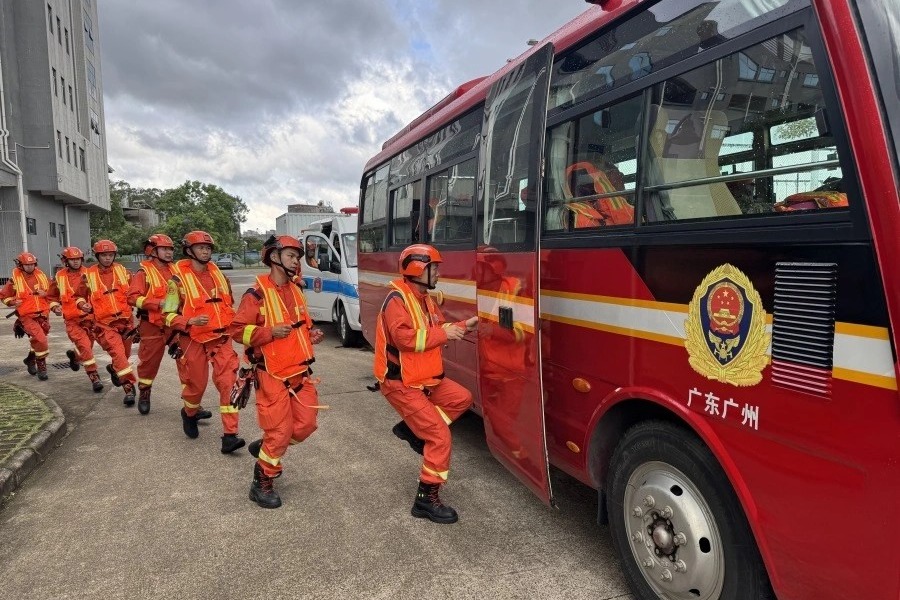 Guangdong sends multiple rescue teams to flood-hit Guangxi