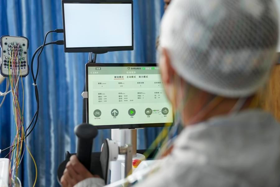 Xizang's first plateau brain-computer interface clinical application center inaugurated
