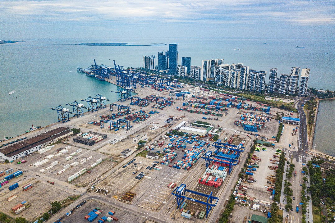 China handles one-third of global seaborne trade in 2025