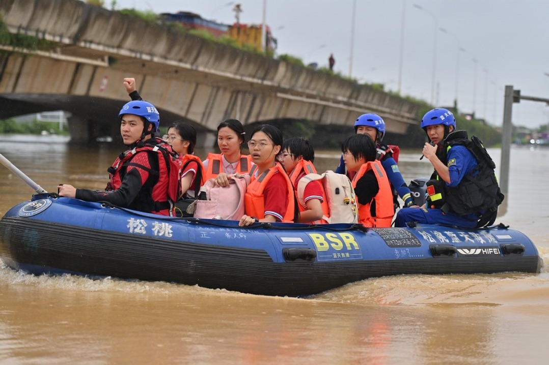 China allocates supplies, experts to support flood recovery in South China's Guangxi