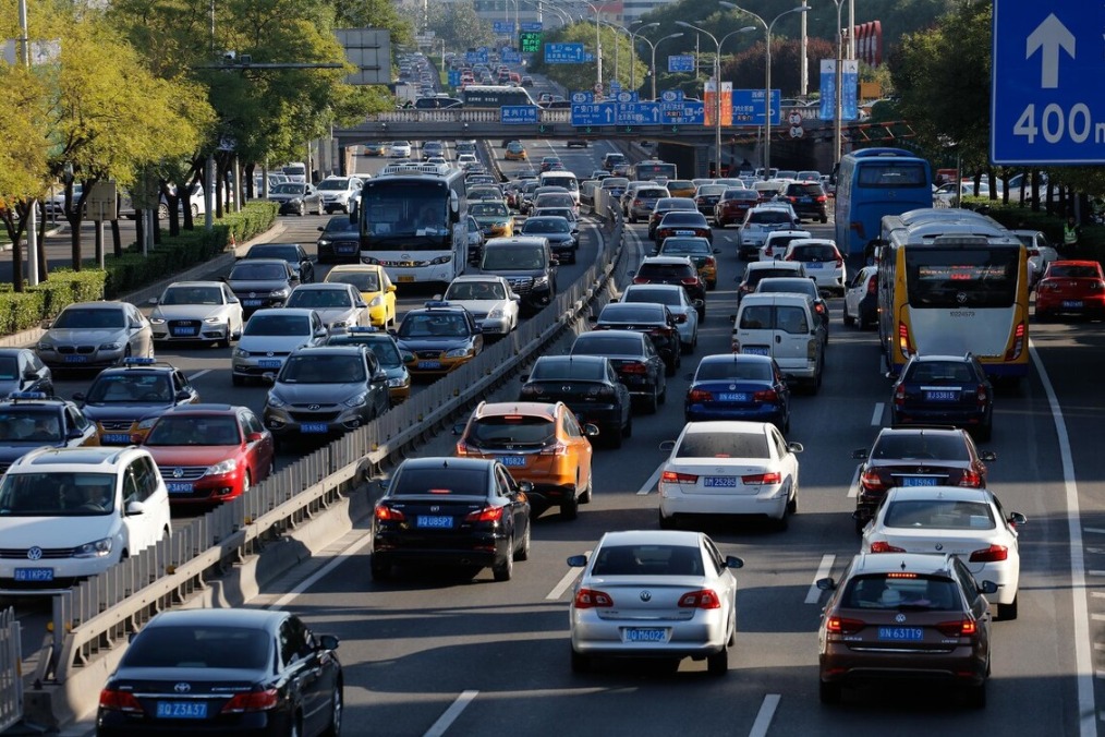 China's registered motor vehicles reach 476 million by end of June