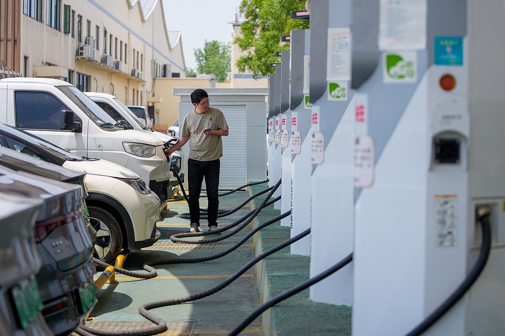 China's EV charging stations surpass 22m units by end of May