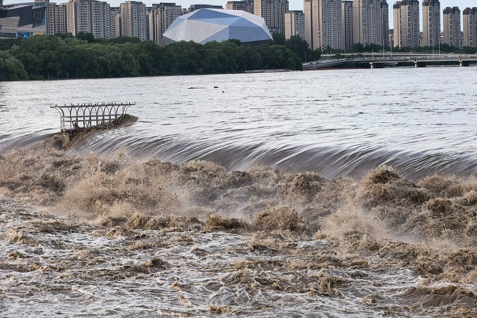 China braces for 'complex and severe' rainy season