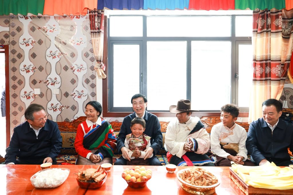 Senior CPC official stresses full implementation of Party's Xizang governance policies