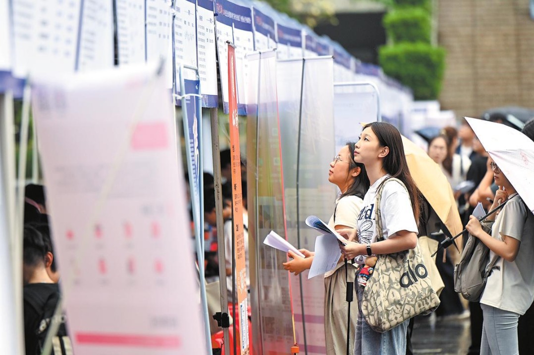Support stabilizes urban job market