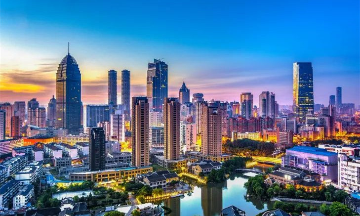 Wuxi posts 5% GDP growth in H1