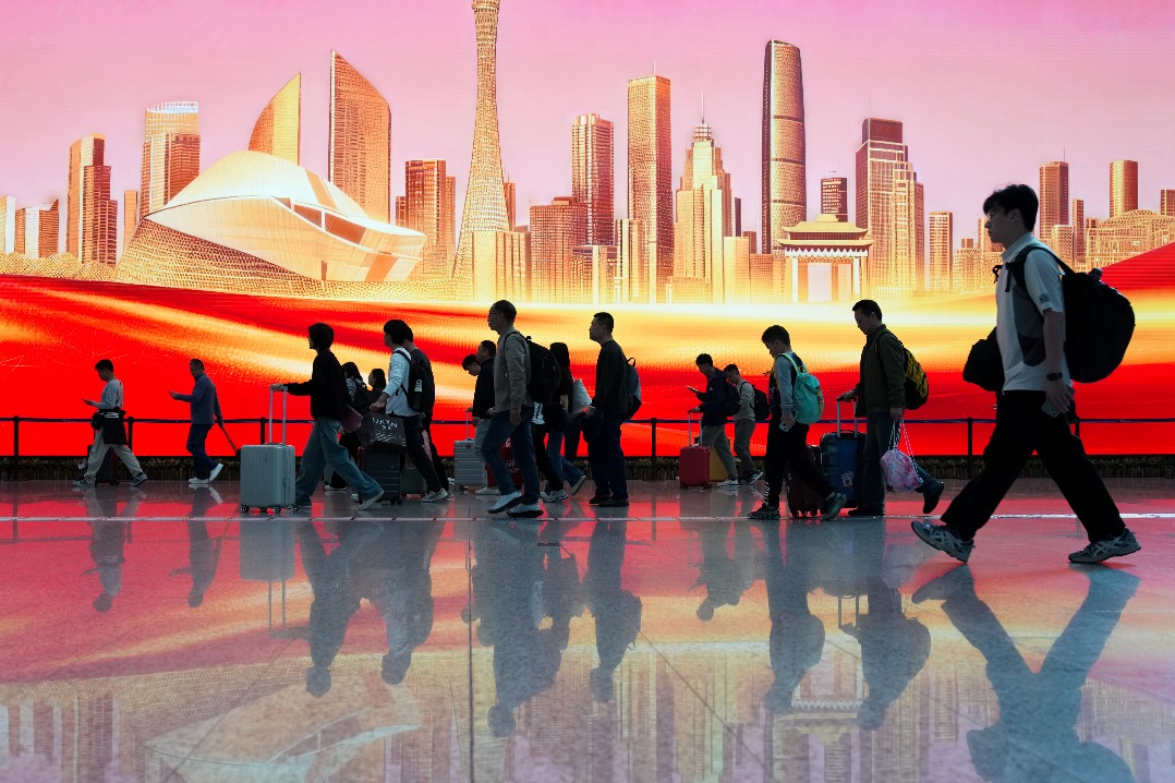 Guangzhou airport tax refund applications surge 500% after policy update