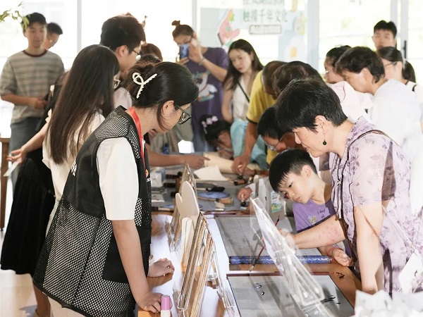 Hongshan archaeological exhibition brings ancient Wu culture closer to public