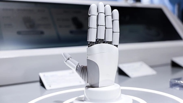 Ningbo's Joyson Electronics unveils first in-house dexterous robot hand at WAIC 2026