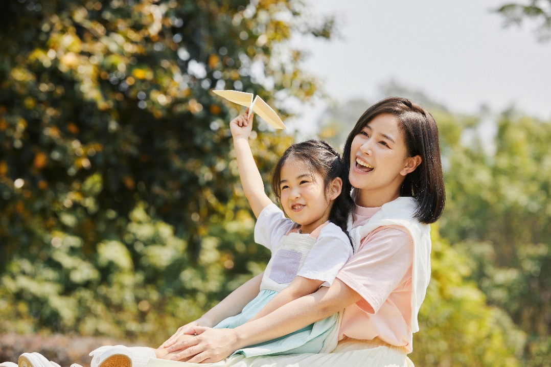 Shanghai unveils plans to advance women, children and family development