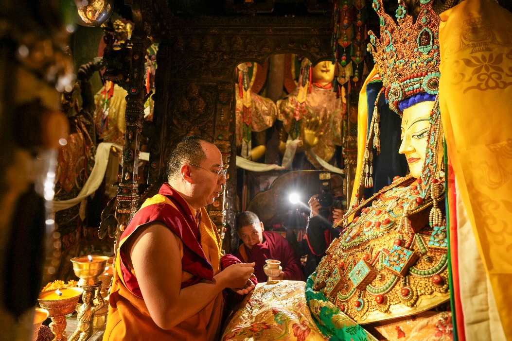 Panchen Rinpoche performs duties, carries out Buddhist, social activities in China's Xizang