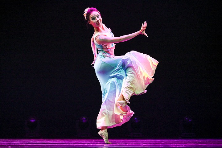 Young performers take the stage in Yunnan