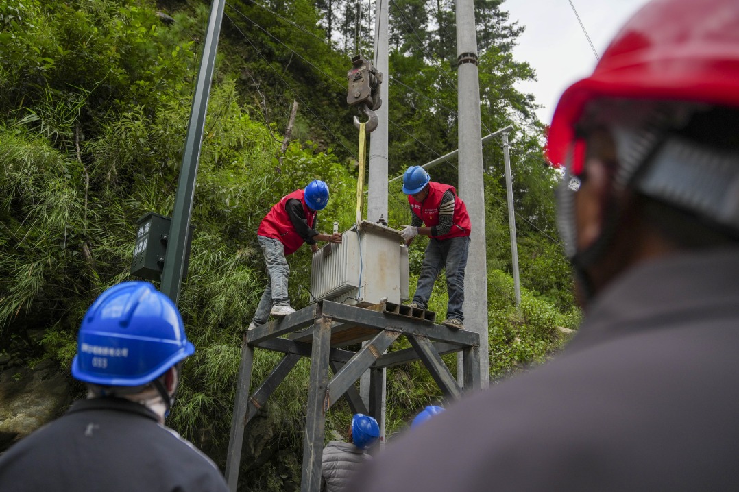 Power restored to core disaster area at Gyirong