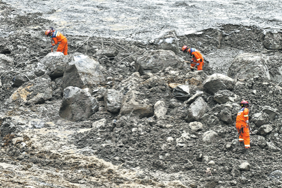 Search near Gyirong Port goes deeper, more targeted