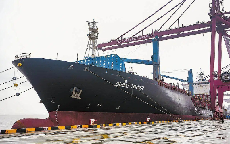 New container ship route to Europe halves transit time