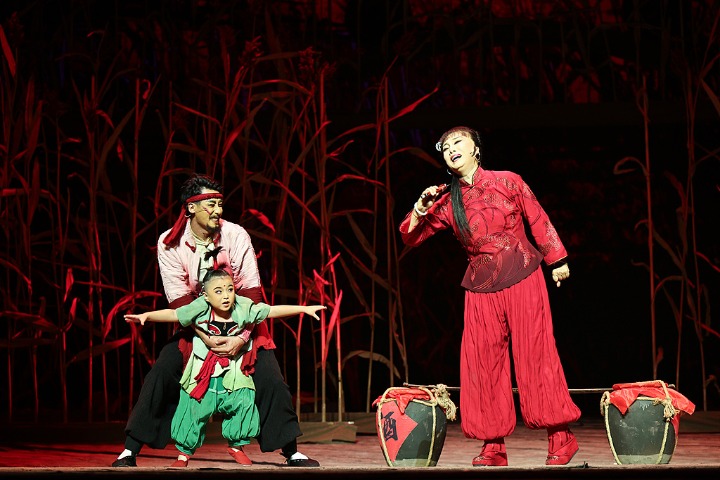 Modern Peking Opera 'Red Sorghum' debuts in Beijing