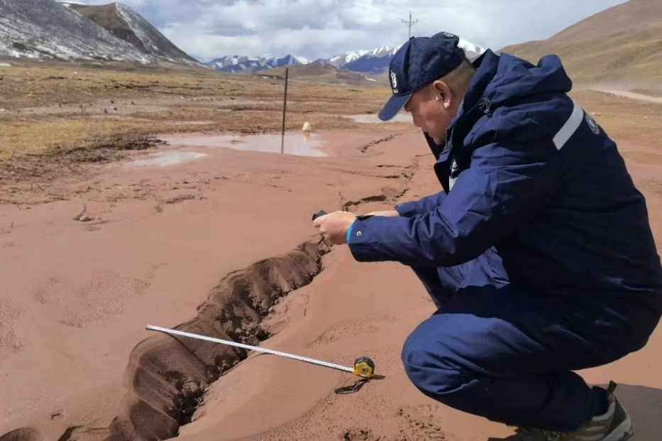 Emergency geohazard screening underway in quake-hit Xizang