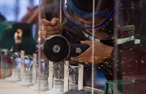 Workers display skills at competition