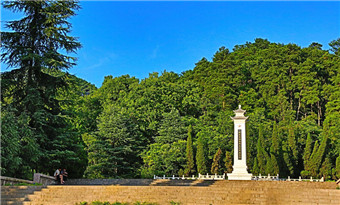 Qianling Mount Park