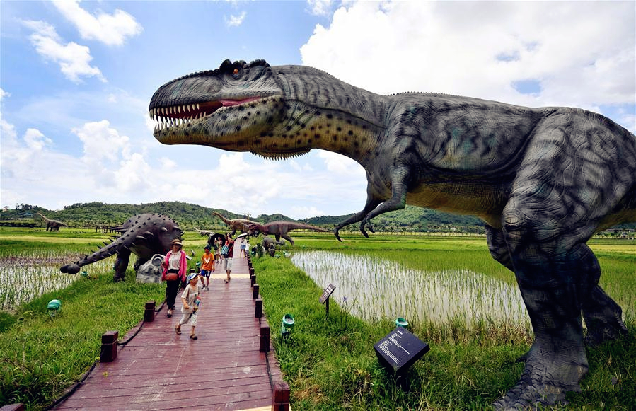 Sanya welcomes increasing number of tourists