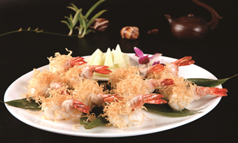 Shelled prawns in oil