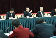 Premier calls for support of real economy 