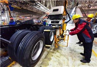 Economic structure is optimizing