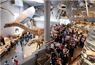 China sees tourism boom during May Day holiday