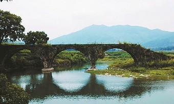 A nostalgic tour along Xijing Ancient Postal Road