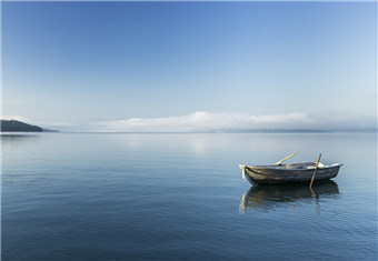 Breathtaking view! Watch one of most beautiful volcanic lakes in China
