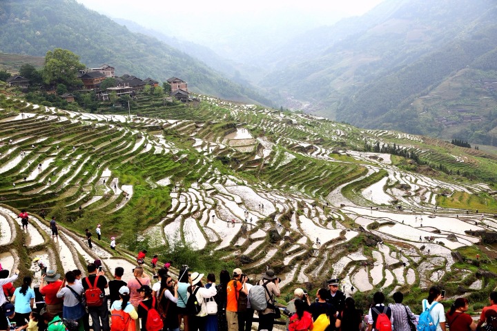 Ministry issues road safety precautions ahead of May Day travel rush