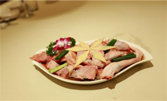 Huadiao Chicken (花雕鸡 hua diao ji)