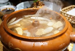 Steam Pot Chicken (汽锅鸡)