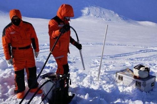 China's first North Pole station begins expedition