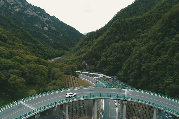 Northwest China's Qinghai opens new scenic highway