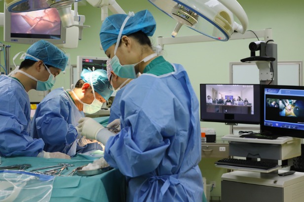 智慧医院 (zhìhuì yīyuàn): Smart hospital