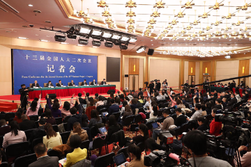 Legislators working on draft law to protect Yangtze River