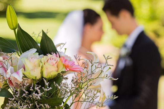 Shanghai residents getting married later in life