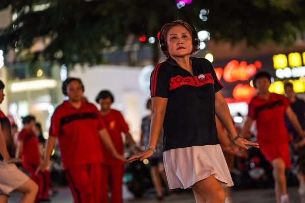 Square dancing is an annoyance no more in Nanning community