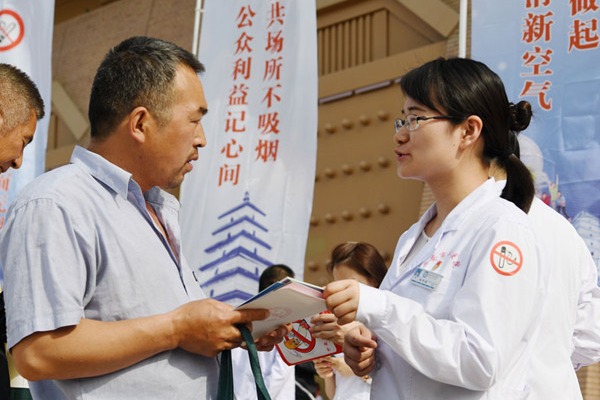 Experts share concerns over sluggish pace of regional smoking bans