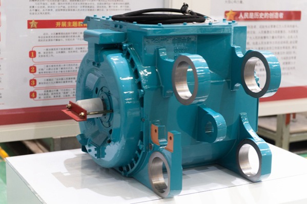 China develops permanent magnet motor for 400 kph high-speed train