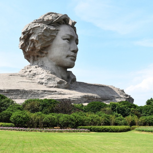 Hunan province: Yuelu Mountain, Orange Island Park