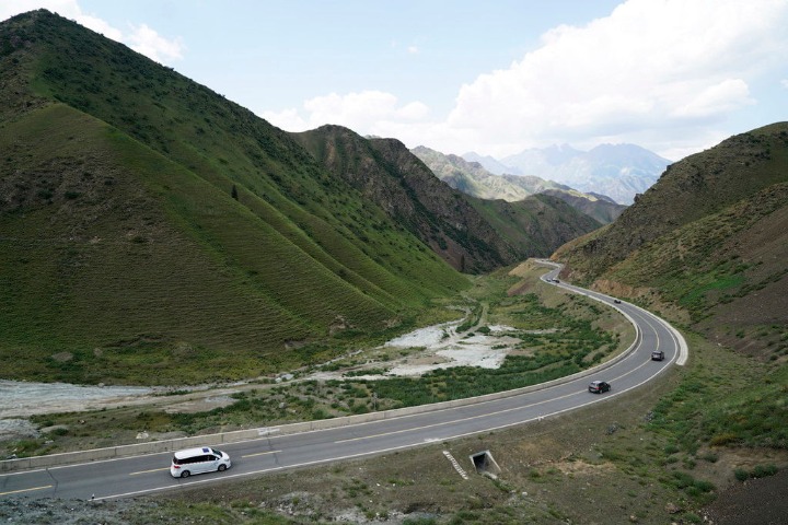 China's investment in highways, waterways up 3.7% in first eight months