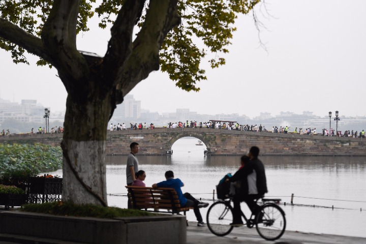 China sees 782m domestic tourist trips during National Day holiday