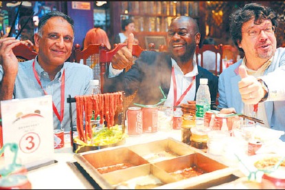 Slow pace of life makes foreigners feel at home