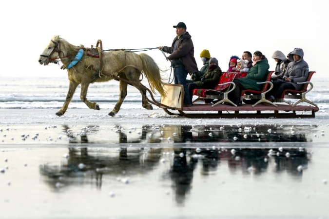 Xinjiang aims to lure more tourists