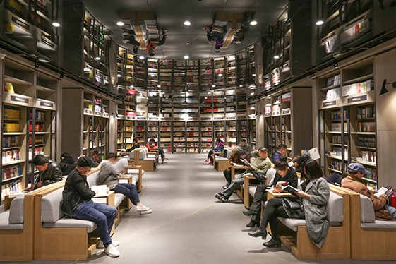 Bookstores hope to turn a new page