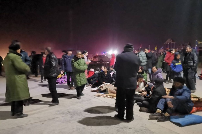 3 injured in 6.4-magnitude earthquake in Xinjiang